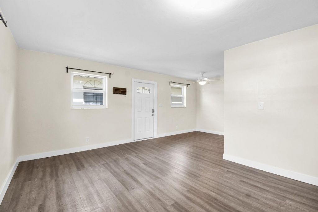 2466 Taylor Street, Unit 205, 2B, 3, Hollywood, FL 33020 Photo