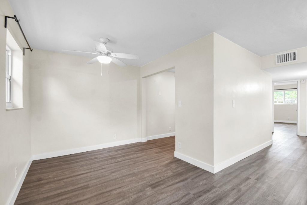 2466 Taylor Street, Unit 205, 2B, 3, Hollywood, FL 33020 Photo