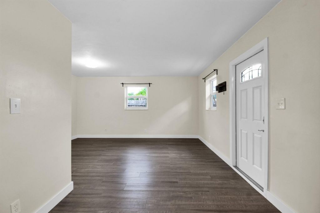 2466 Taylor Street, Unit 205, 2B, 3, Hollywood, FL 33020 Photo