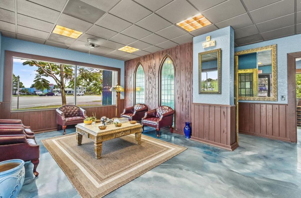 2095 NW Federal Highway, Jensen Beach, FL 34957 Photo