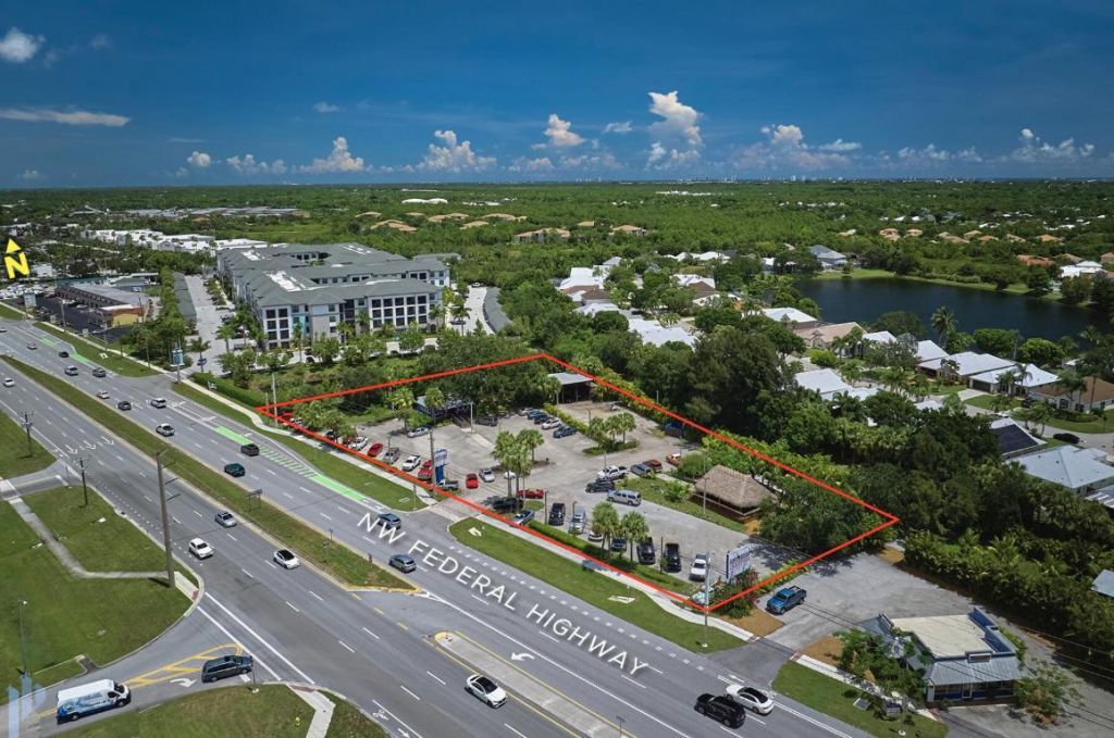 2155 NW Federal Highway, Jensen Beach, FL 34957 Photo