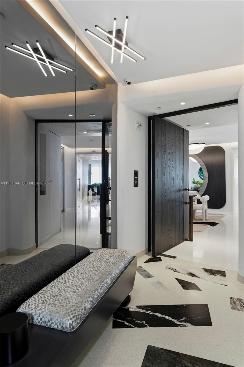 851 NE 1st Ave , Unit 3411, Miami, FL 33132 Photo