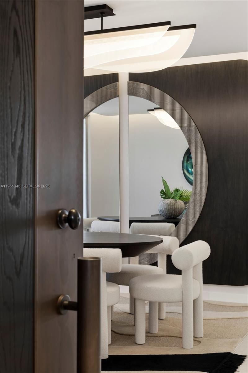 851 NE 1st Ave , Unit 3411, Miami, FL 33132 Photo