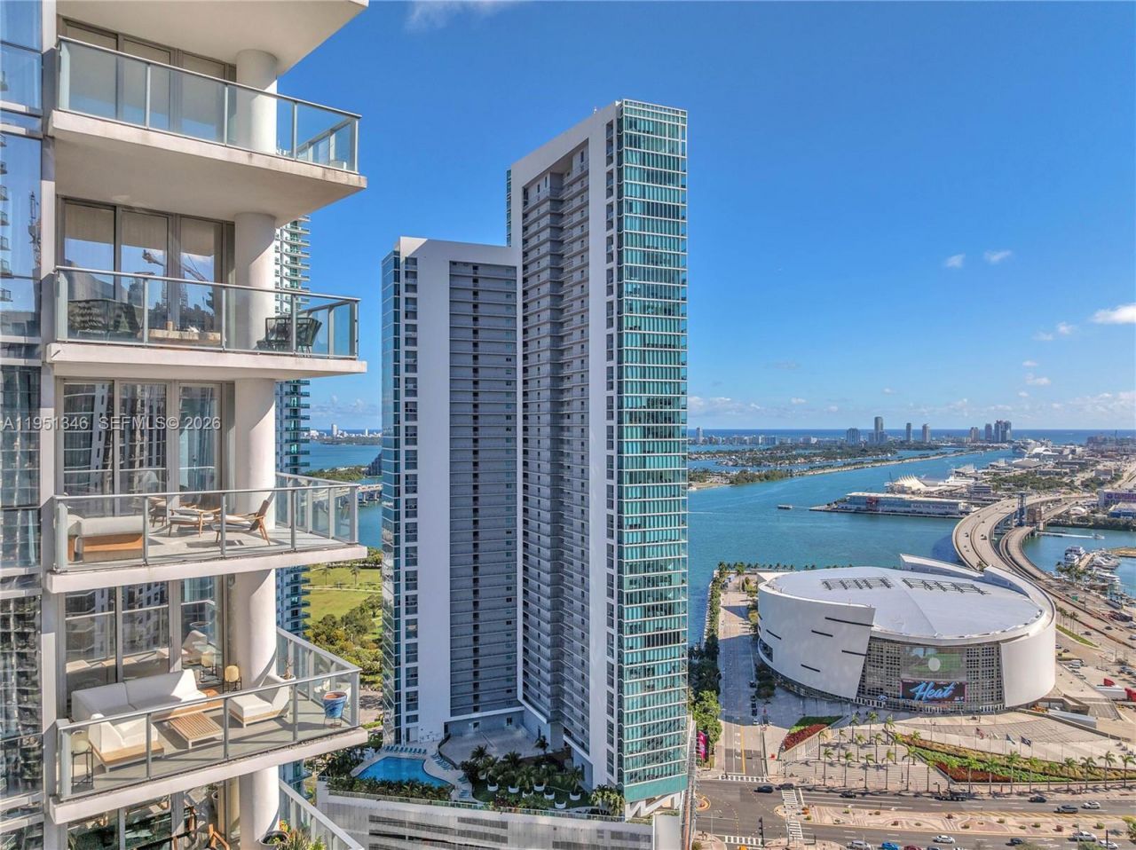 851 NE 1st Ave, Unit 3411, Miami, FL 33132 Photo