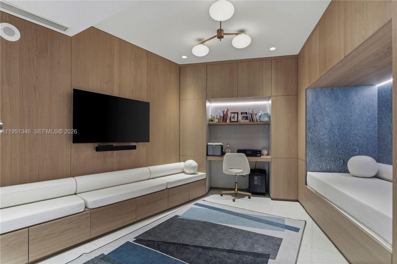 851 NE 1st Ave , Unit 3411, Miami, FL 33132 Photo