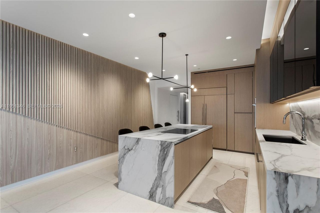 851 NE 1st Ave, Unit 3411, Miami, FL 33132 Photo