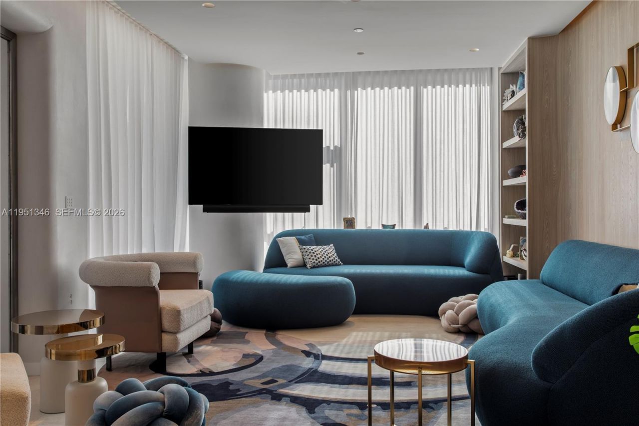 851 NE 1st Ave , Unit 3411, Miami, FL 33132 Photo