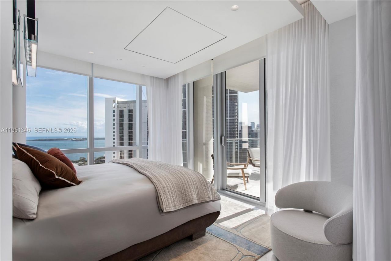 851 NE 1st Ave, Unit 3411, Miami, FL 33132 Photo