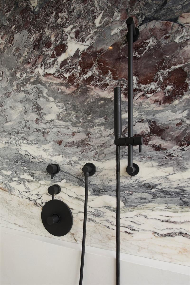 851 NE 1st Ave , Unit 3411, Miami, FL 33132 Photo