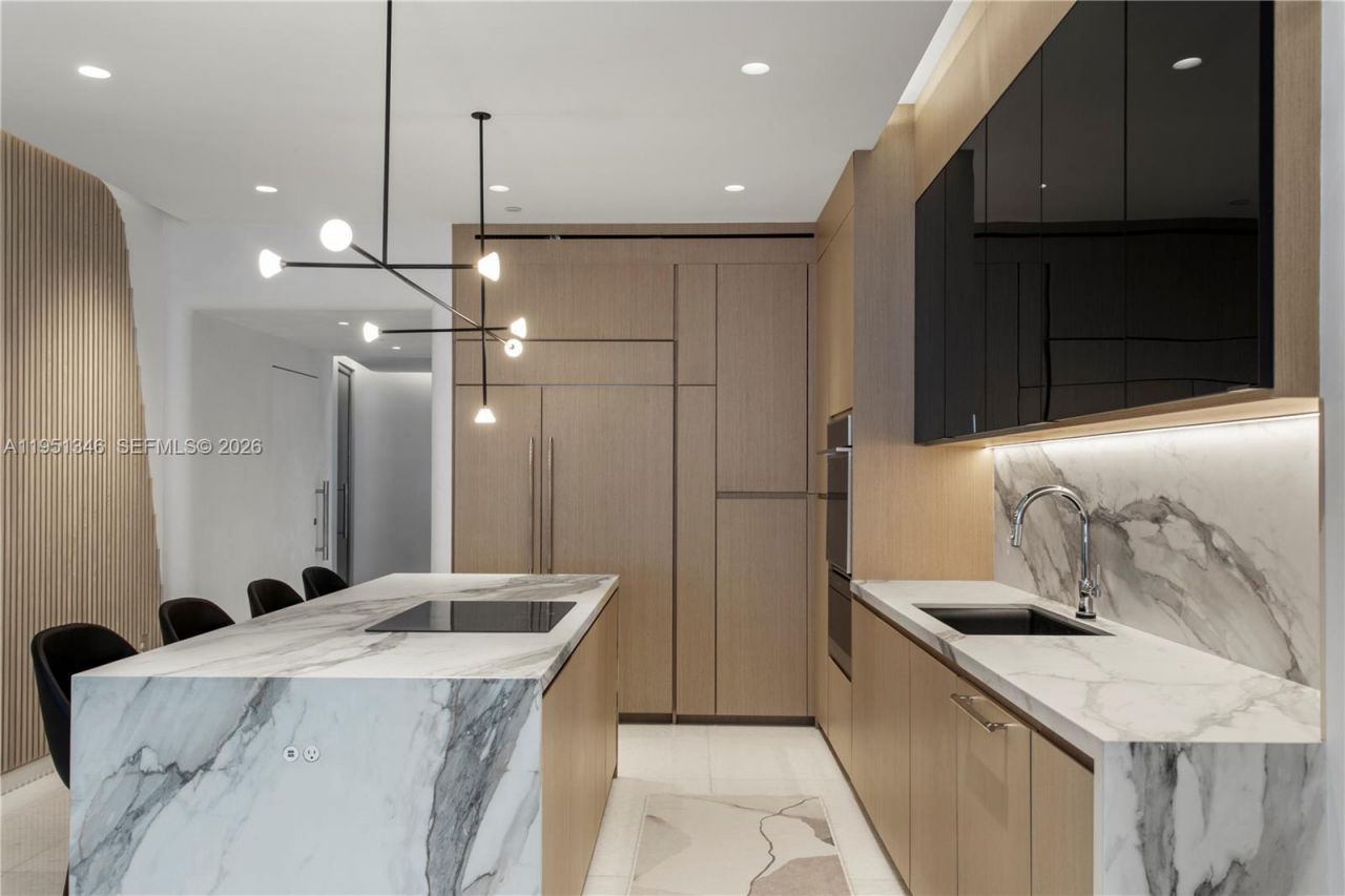 851 NE 1st Ave , Unit 3411, Miami, FL 33132 Photo