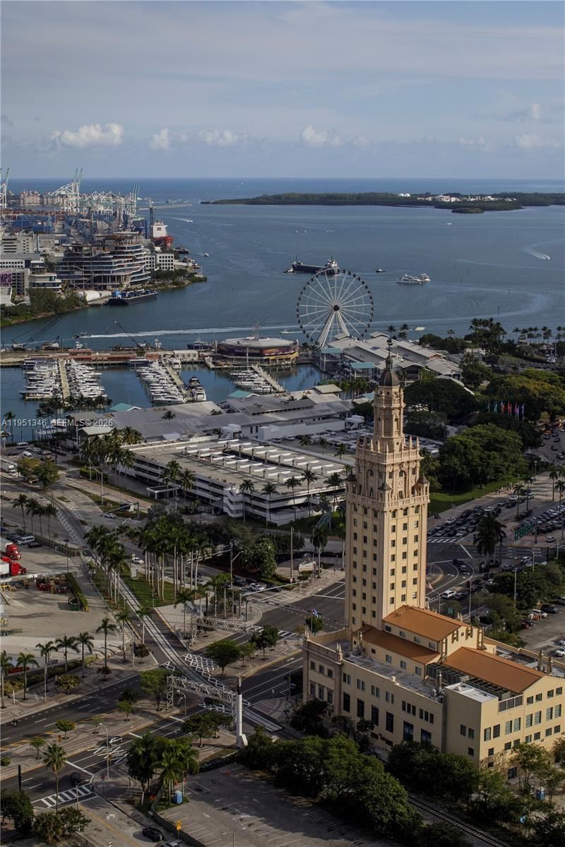 851 NE 1st Ave , Unit 3411, Miami, FL 33132 Photo