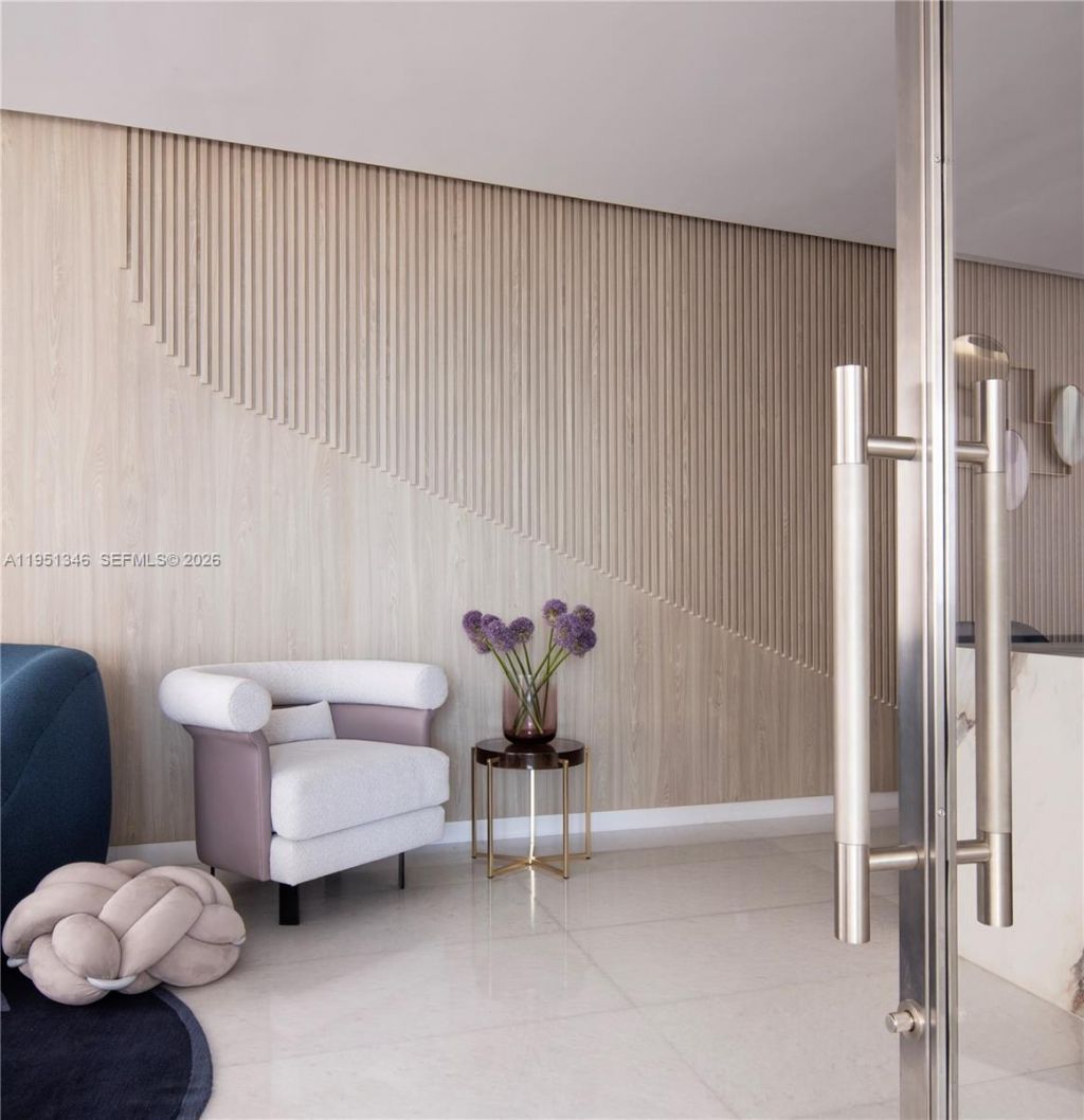 851 NE 1st Ave , Unit 3411, Miami, FL 33132 Photo