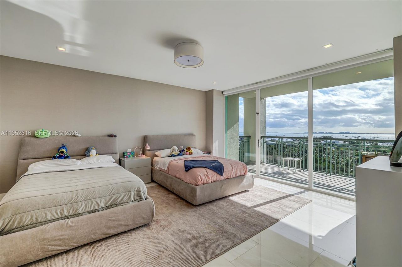 3400 SW 27th Ave, Unit 802, Miami, FL 33133 Photo