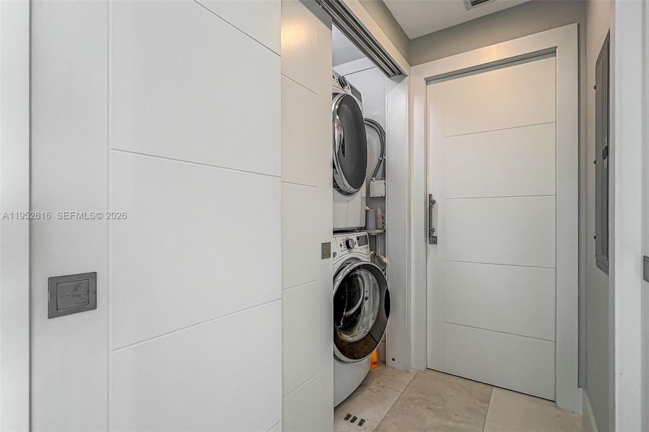 3400 SW 27th Ave, Unit 802, Miami, FL 33133 Photo