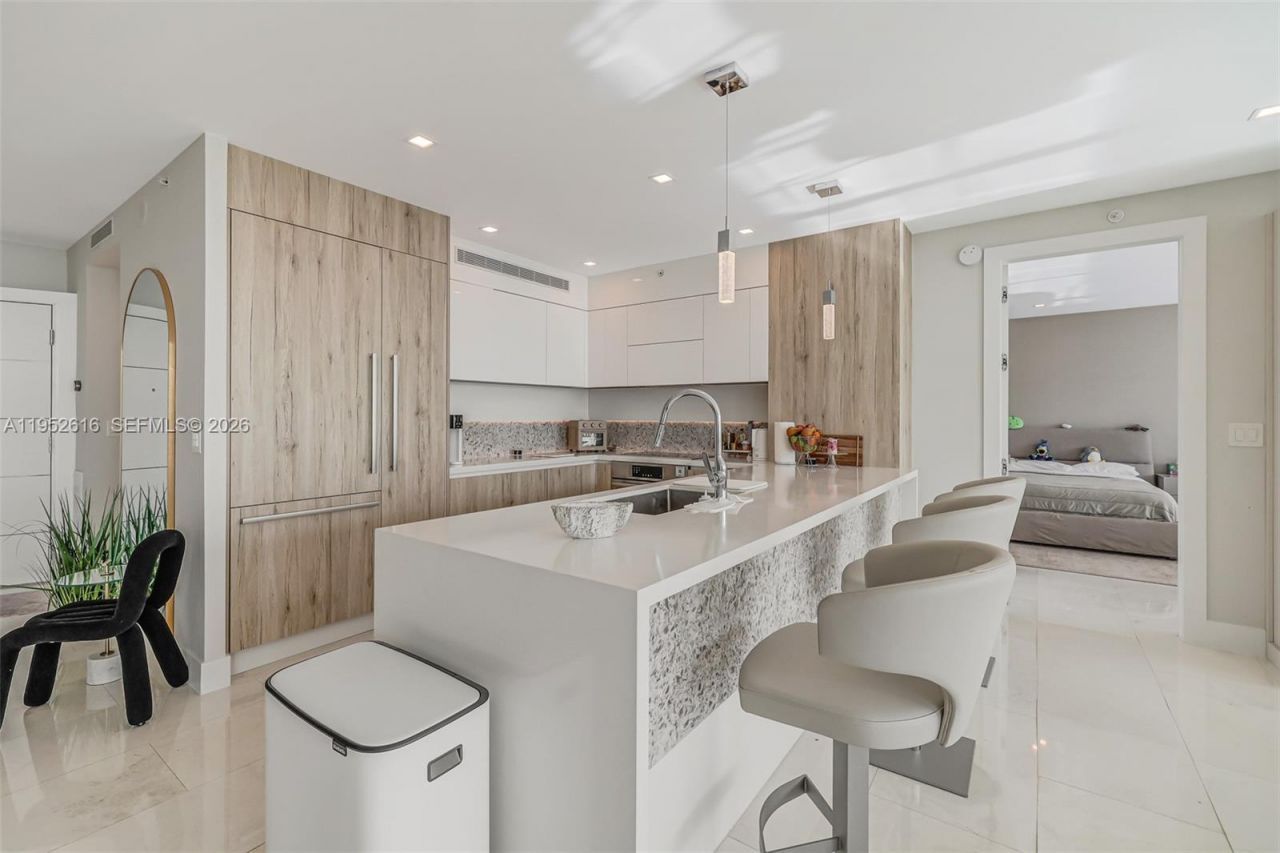 3400 SW 27th Ave, Unit 802, Miami, FL 33133 Photo