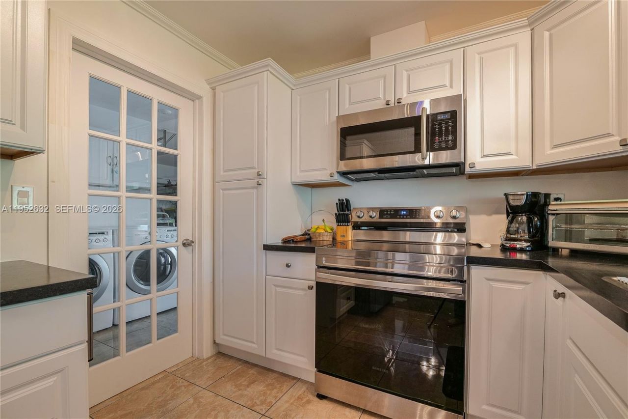 4904 Mainland Dr, Tamarac, FL 33319 Photo