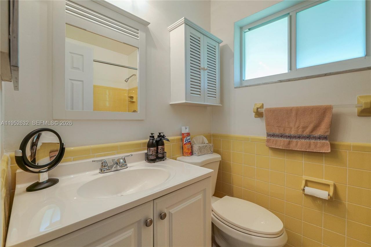 4904 Mainland Dr, Tamarac, FL 33319 Photo