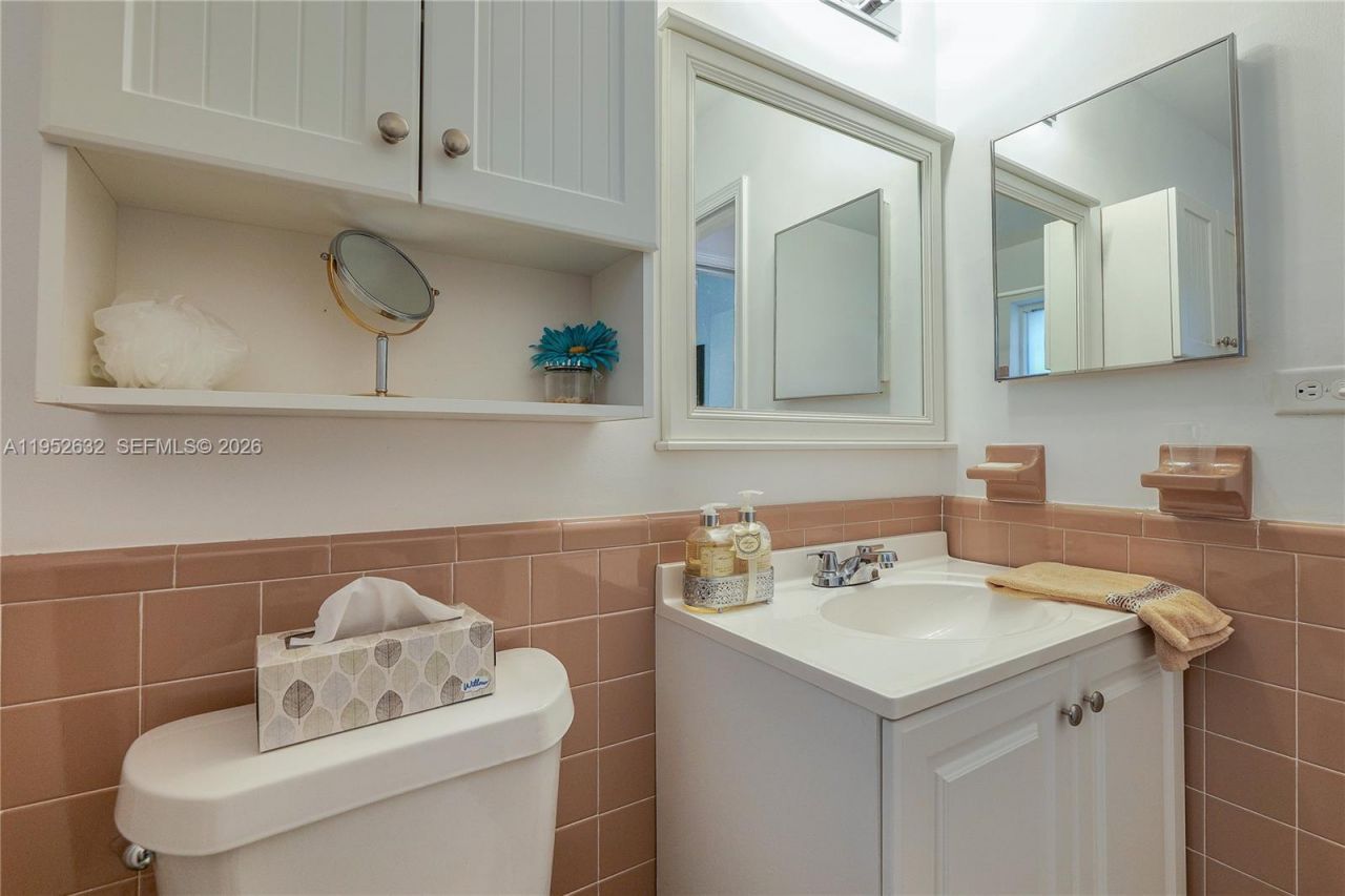 4904 Mainland Dr, Tamarac, FL 33319 Photo