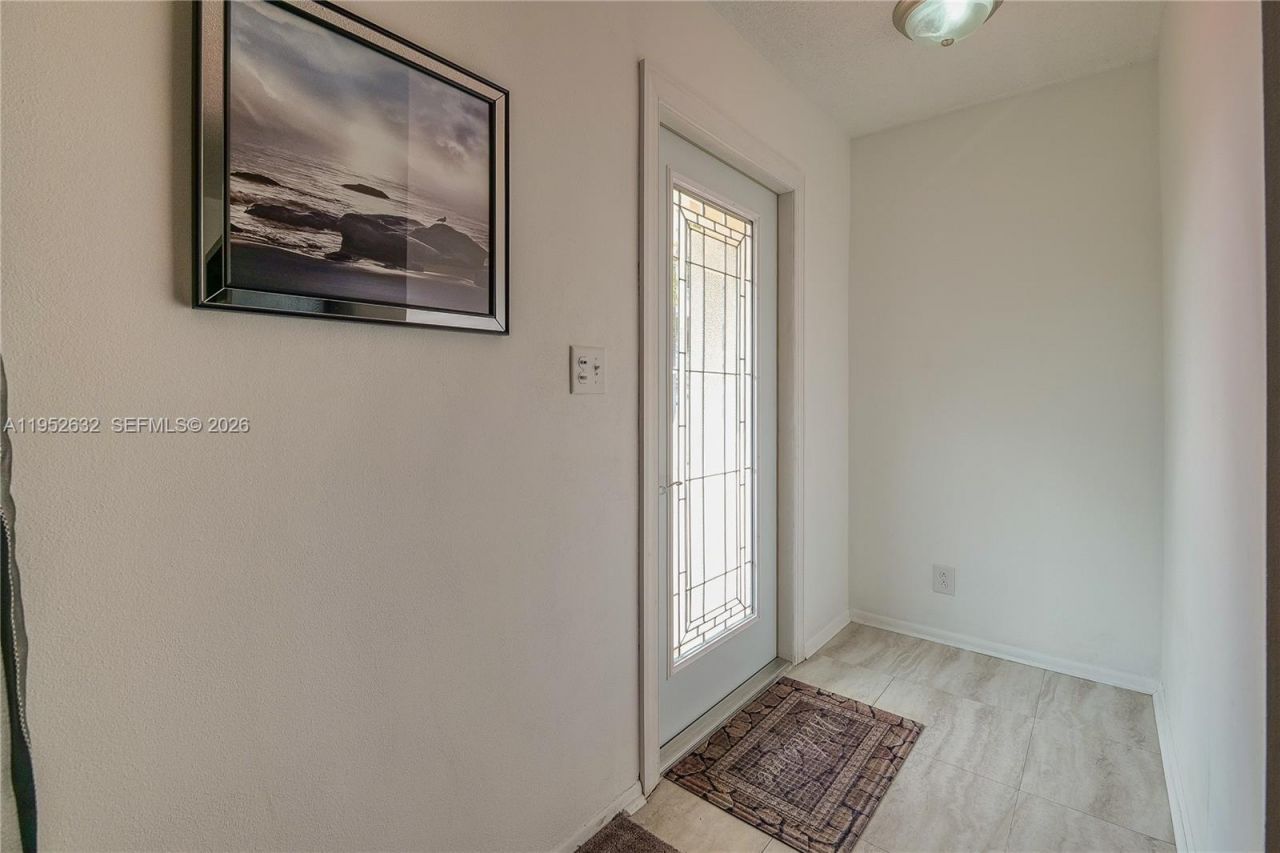 4904 Mainland Dr, Tamarac, FL 33319 Photo