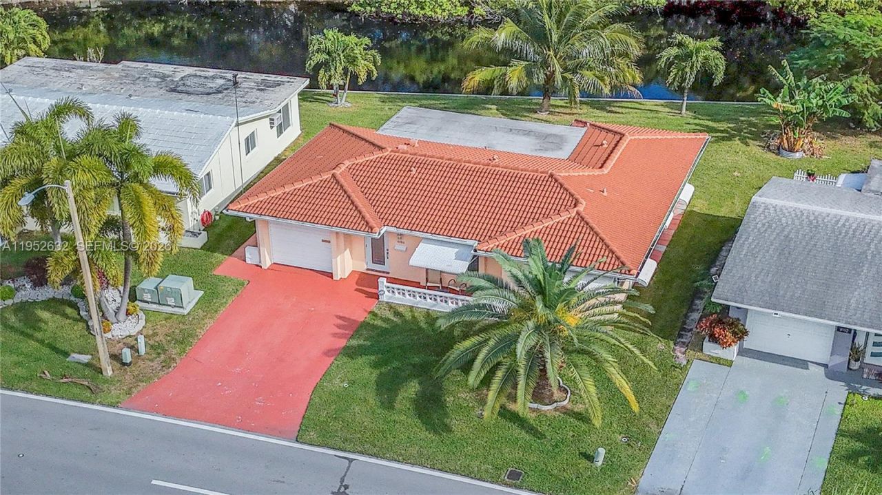 4904 Mainland Dr, Tamarac, FL 33319 Photo