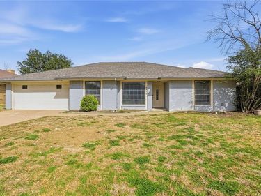 4612 Applewood Road, Fort Worth, TX 76133