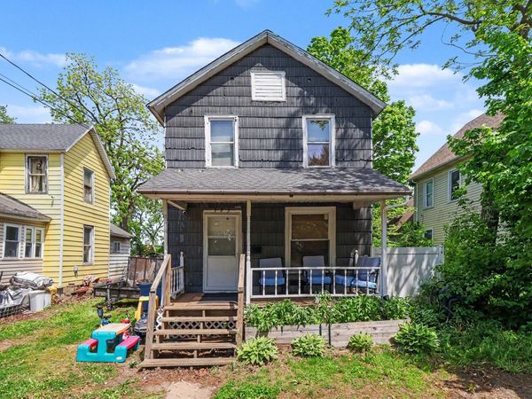 923 Jackson Street, Kalamazoo, MI 49001