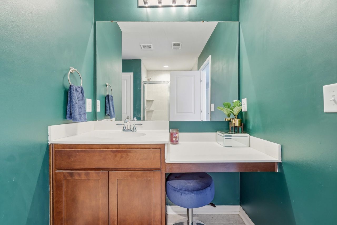 892 Wild Leaf Loop Photo 20