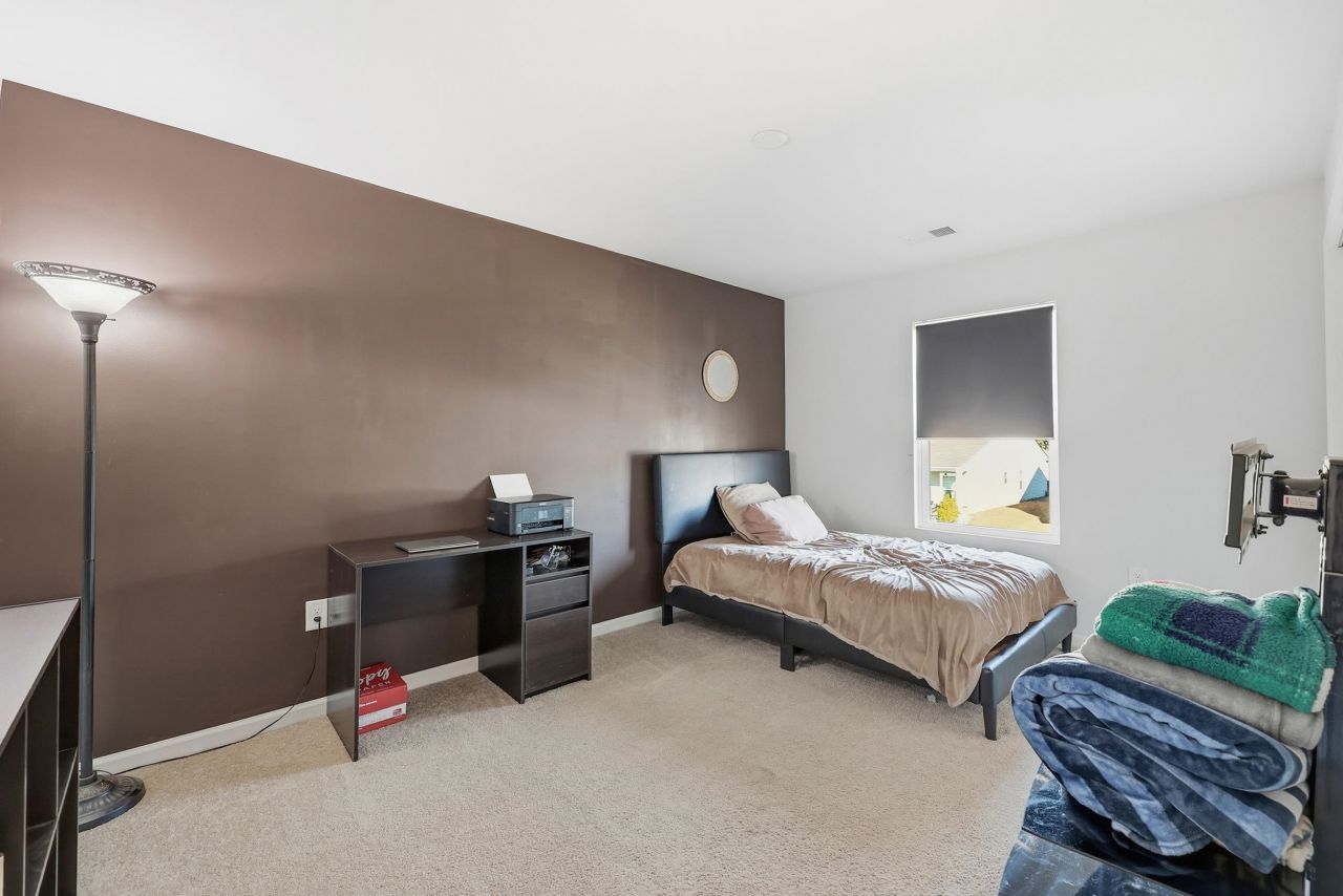 892 Wild Leaf Loop Photo 27