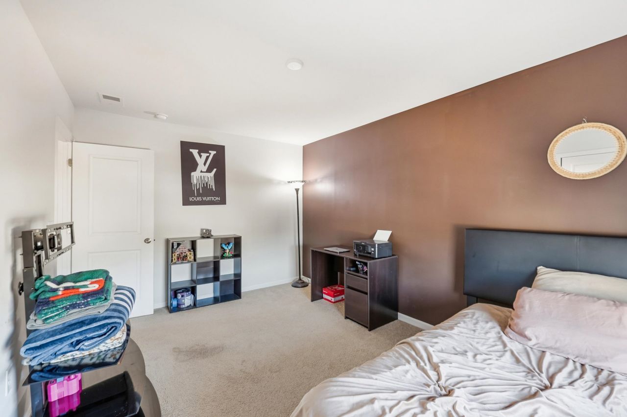 892 Wild Leaf Loop Photo 29