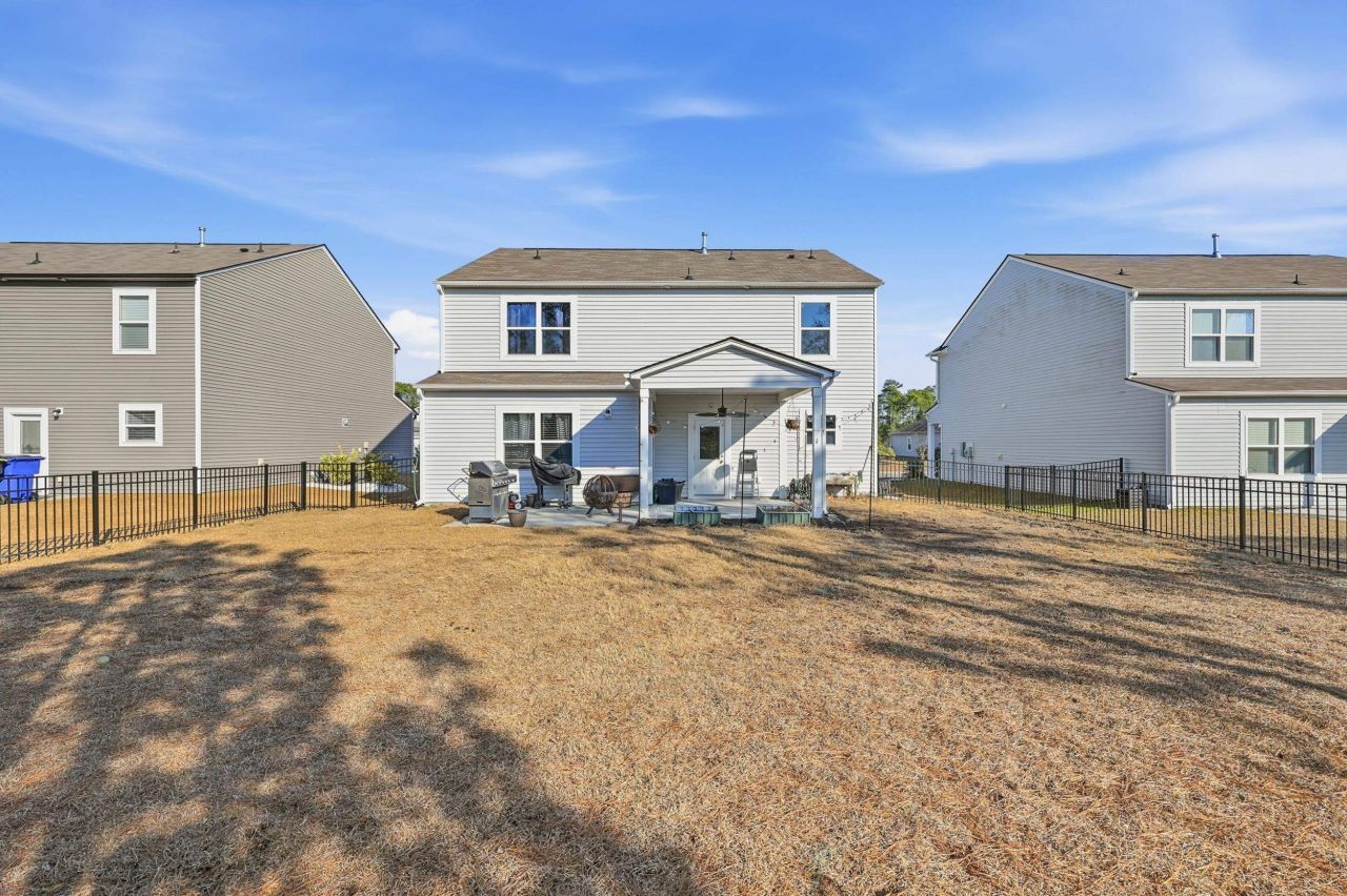 892 Wild Leaf Loop Photo 35