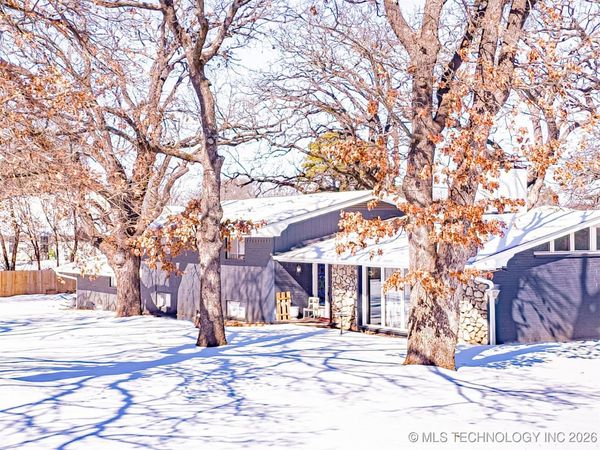 907 N 10th Avenue, Durant, OK 74701