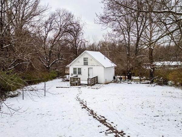 4456 N Topping Avenue, Kansas City, MO 64117