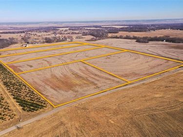 Bogart Road, Sibley, MO 64088