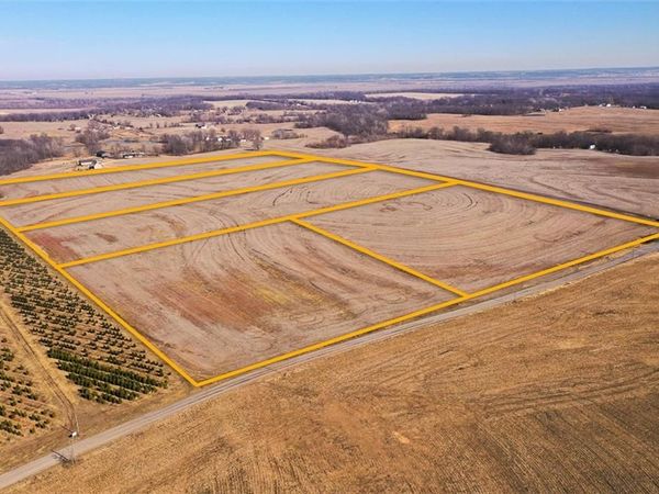 Bogart Road, Sibley, MO 64088