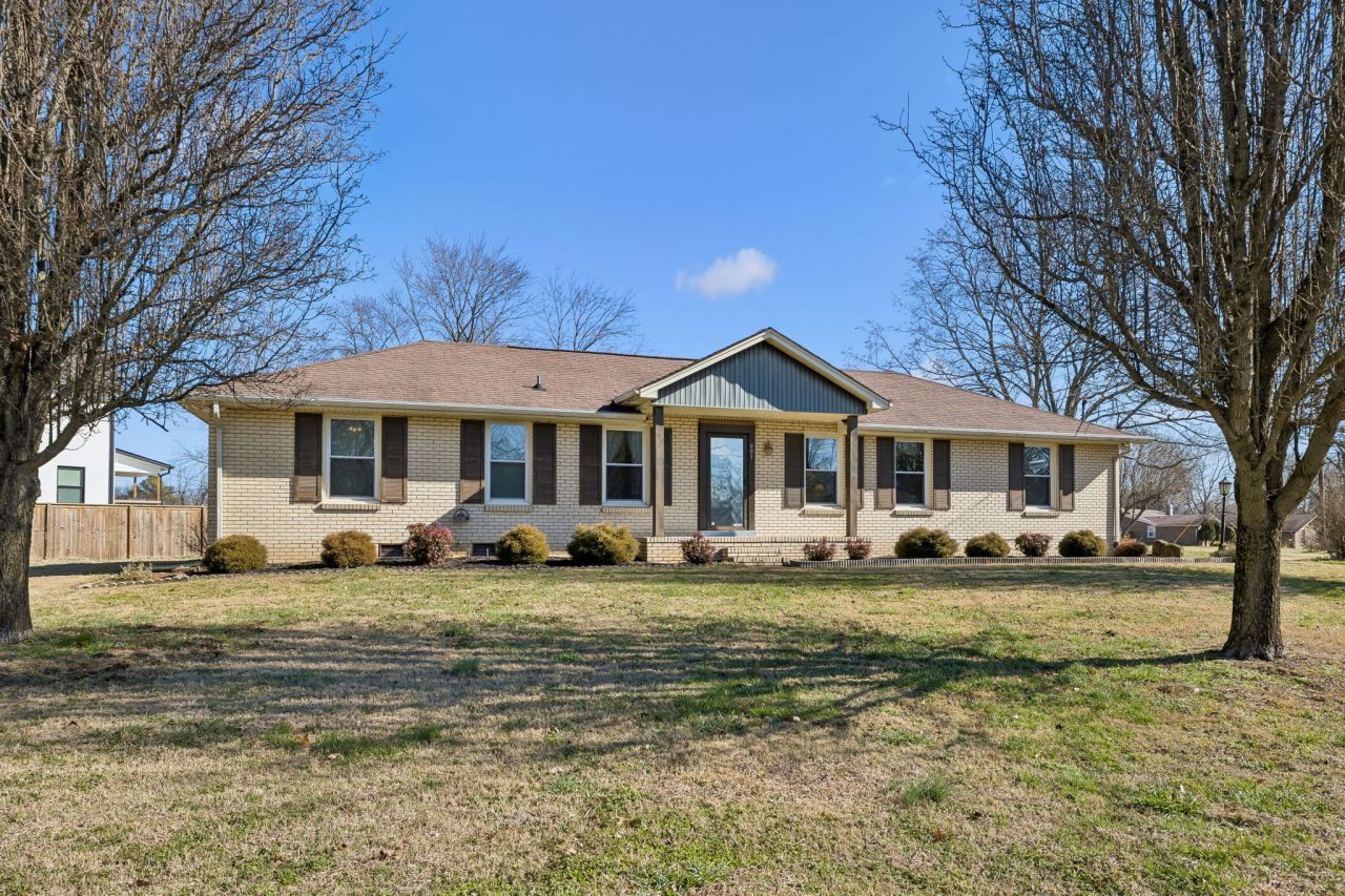 601 Denver Dr Hermitage, TN 37076