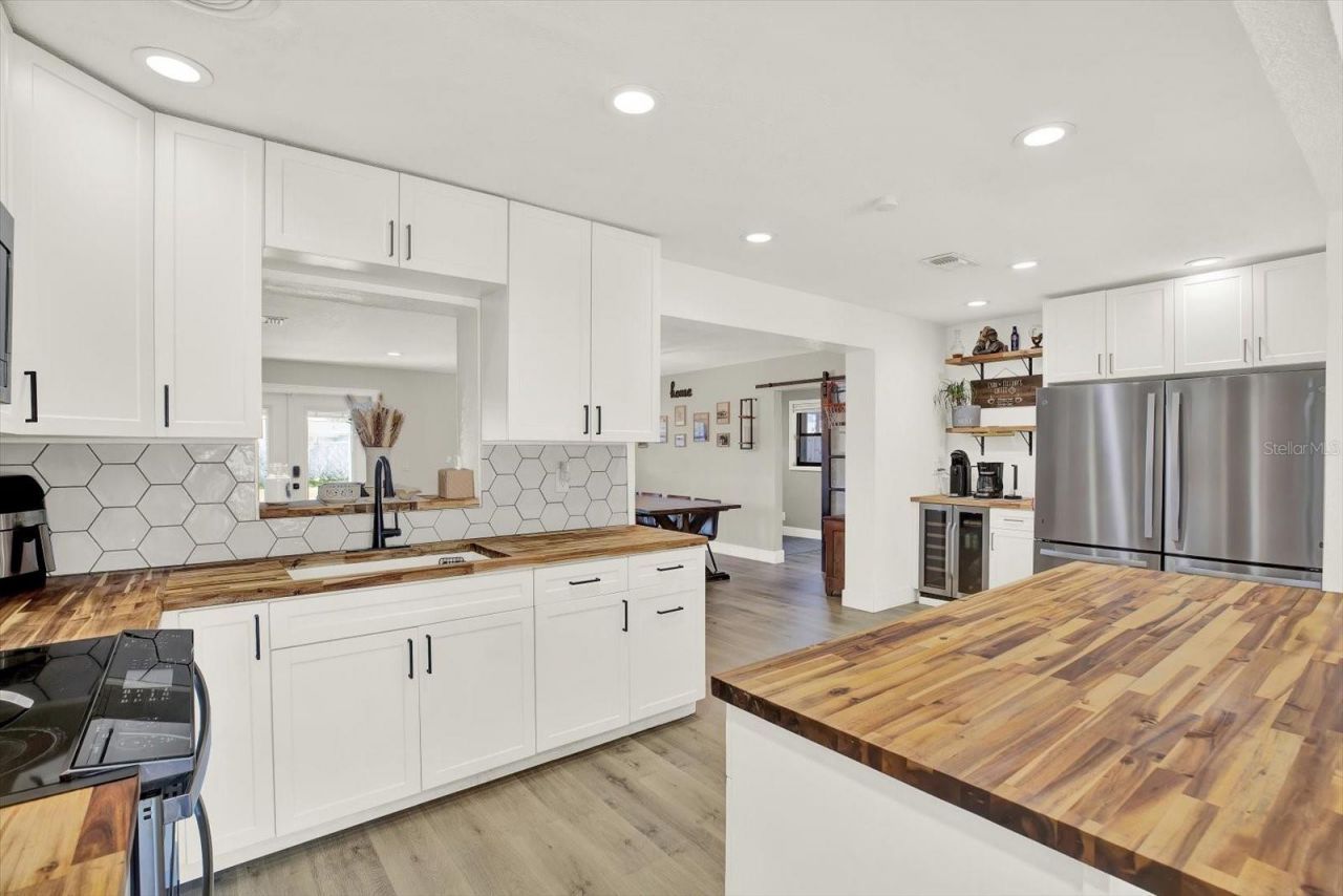 6060 39th Avenue N, Saint Petersburg, FL 33709 Photo