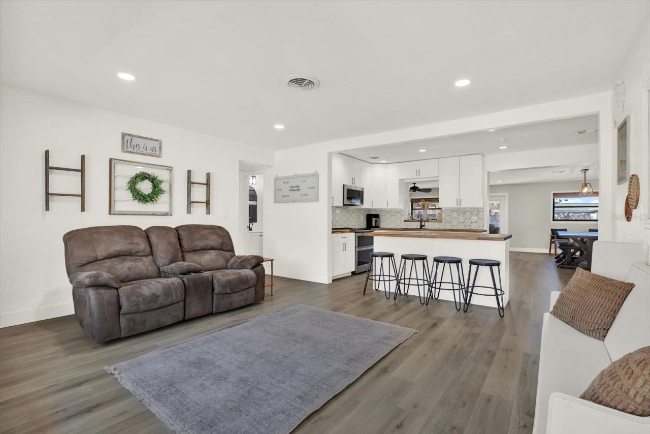 6060 39th Avenue N, Saint Petersburg, FL 33709 Photo