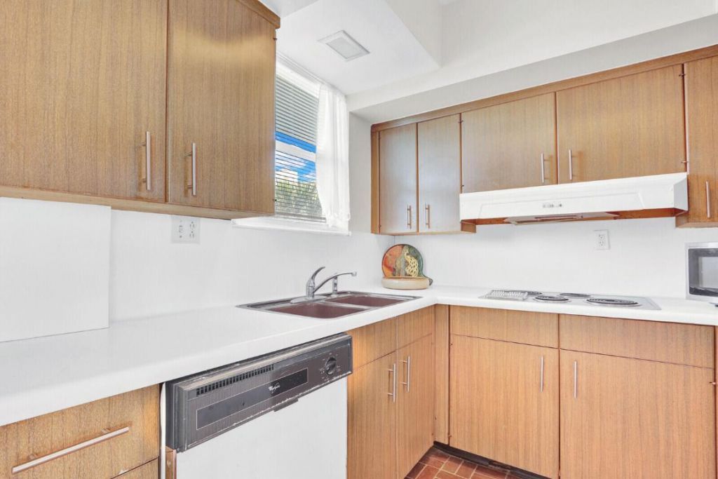 3030 S Ocean Boulevard S, Unit 332, Palm Beach, FL 33480 Photo