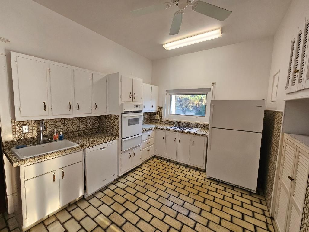 7901 S Indian River Drive, Fort Pierce, FL 34982 Photo