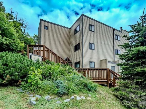 101 Sugar Ski Drive, Sugar Mountain, NC 28604
