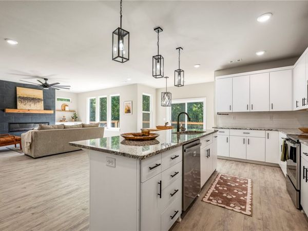 31 Monikie Drive, Bella Vista, AR 72715