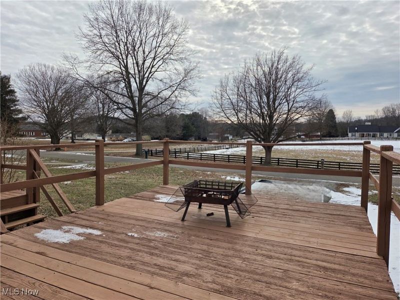 155 Sandy Drive SE, New Philadelphia, OH 44663 Photo 7