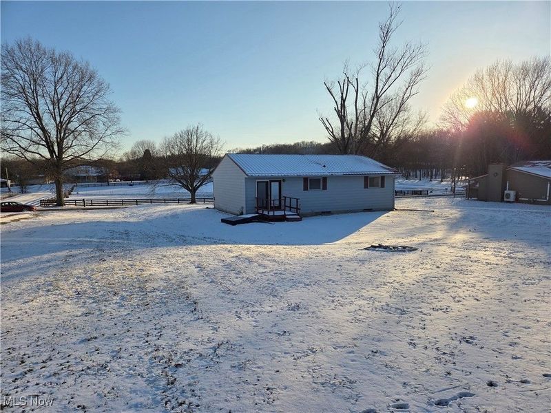 155 Sandy Drive SE, New Philadelphia, OH 44663 Photo 8