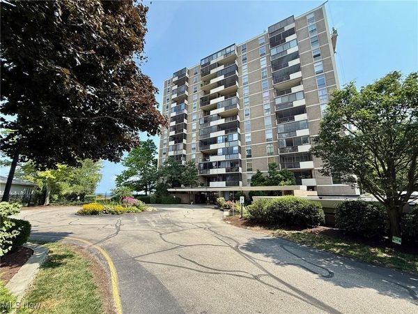 25801 Lake Shore Boulevard, Unit 29, Euclid, OH 44132