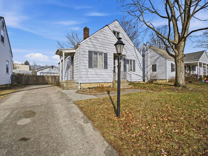 440 Chatham Road, Columbus, OH 43214 Photo 2