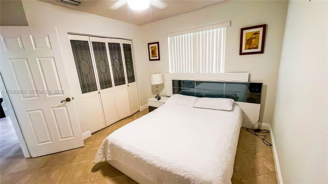 9420 SW 212th Terrace , Cutler Bay, FL 33189 Photo