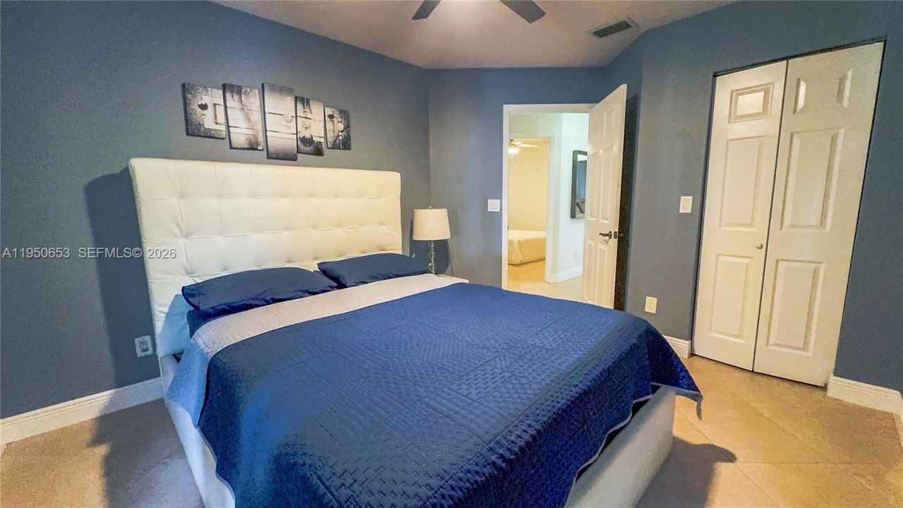 9420 SW 212th Terrace , Cutler Bay, FL 33189 Photo