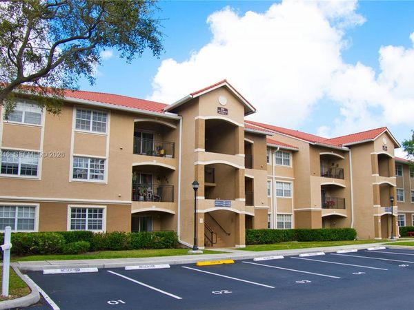 100 SW 117th Ter, Unit 2303, Pembroke Pines, FL 33025