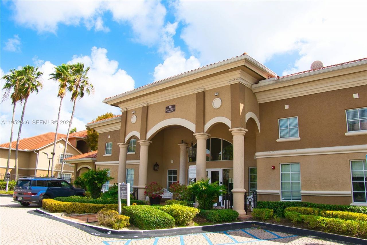 100 SW 117th Ter, Unit 2303, Pembroke Pines, FL 33025 Photo