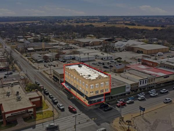 107 S Austin Street, Comanche, TX 76442